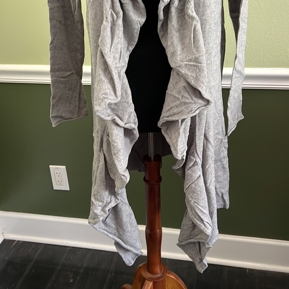 Lane Bryant long grey open front sweater ruffles size 22/24 - Picture 6 of 8